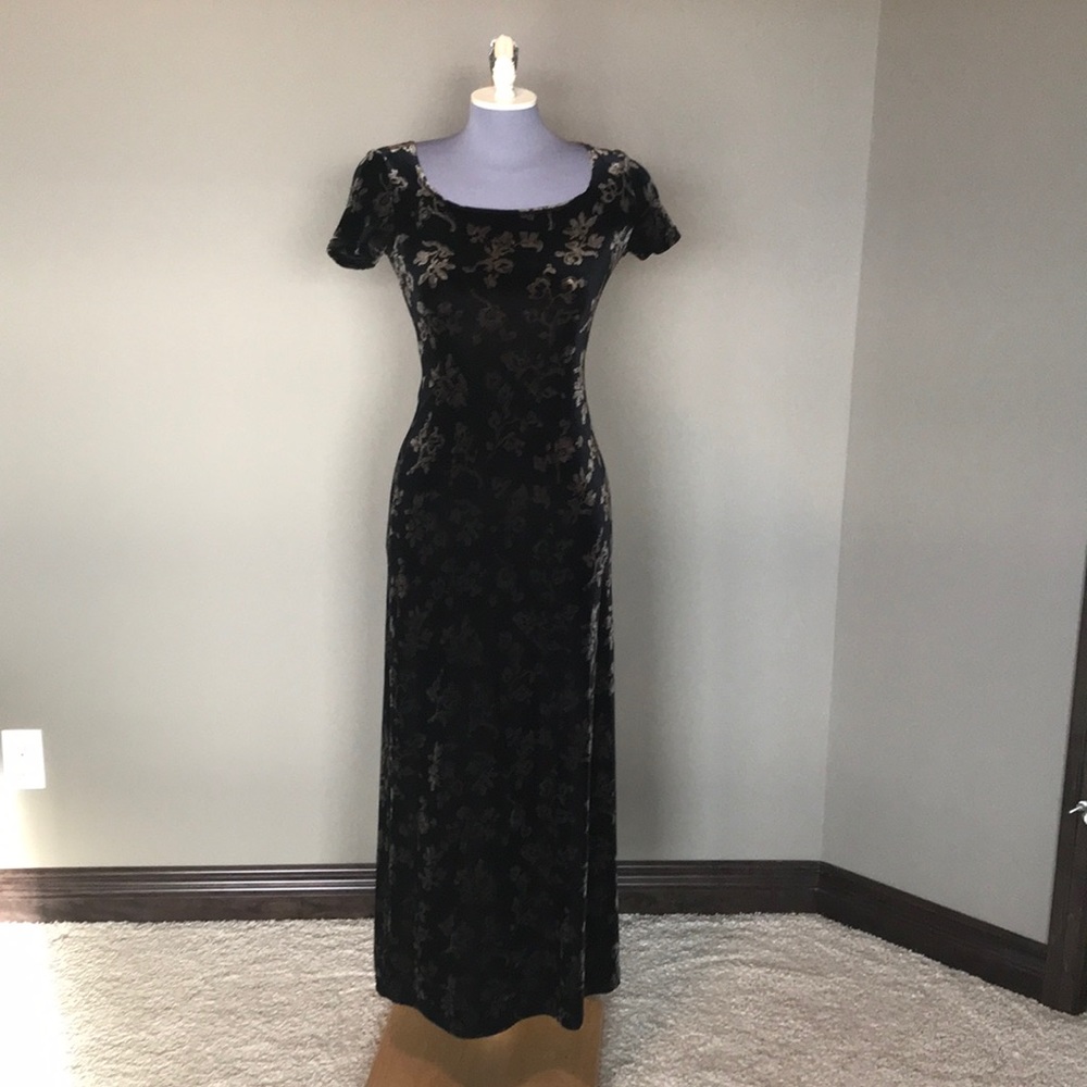 Velvet Holiday Dress!!